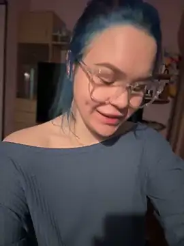 Snapshot of MaddisonHaas chatting on 12.03.24 MaddisonHaas online show from 12.03.24