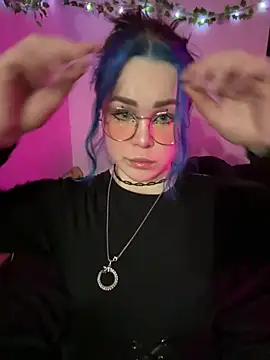 Snapshot of MaddisonHaas chatting on 12.20.24 MaddisonHaas online show from 12.20.24