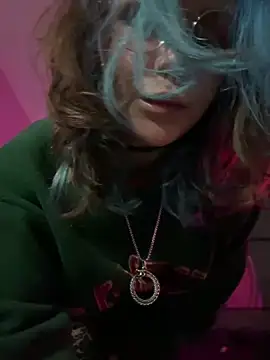 Snapshot of MaddisonHaas chatting on 12.25.24 MaddisonHaas online show from 12.25.24