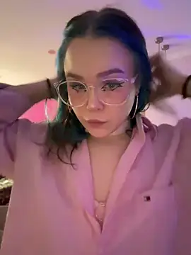 Snapshot of MaddisonHaas chatting on 02.02.25 MaddisonHaas online show from 02.02.25