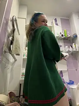 Snapshot of MaddisonHaas chatting on 02.05.25 MaddisonHaas online show from 02.05.25