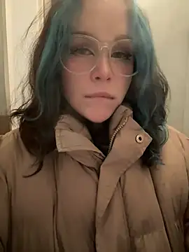 Snapshot of MaddisonHaas chatting on 02.21.25 MaddisonHaas online show from 02.21.25