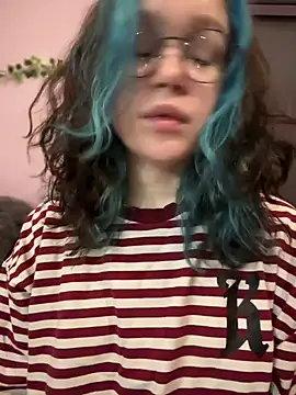 Snapshot of MaddisonHaas chatting on 03.01.25 MaddisonHaas online show from 03.01.25