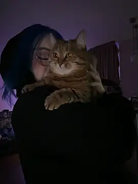 Snapshot of MaddisonHaas chatting on 10.04.25 MaddisonHaas online show from 10.04.25