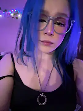 Snapshot of MaddisonHaas chatting on 10.16.25 MaddisonHaas online show from 10.16.25