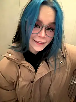 Snapshot of MaddisonHaas chatting on 11.07.25 MaddisonHaas online show from 11.07.25