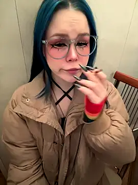 Snapshot of MaddisonHaas chatting on 12.14.25 MaddisonHaas online show from 12.14.25