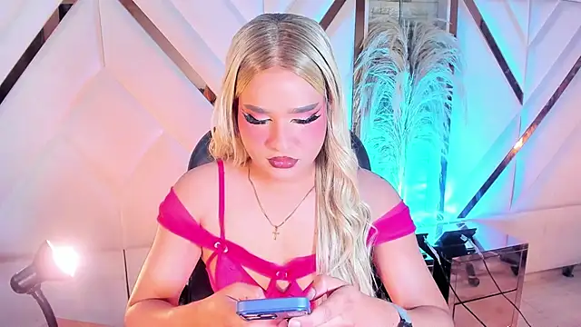 Snapshot of Elody_Preysler69 chatting on 02.17.26 Elody Preysler69 online show from 02.17.26