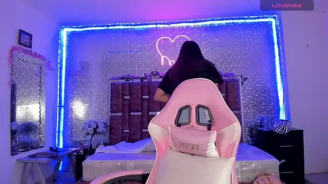 KylieVictoria online show from 02.07.25