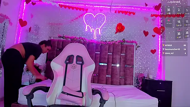 KylieVictoria online show from 02.19.25