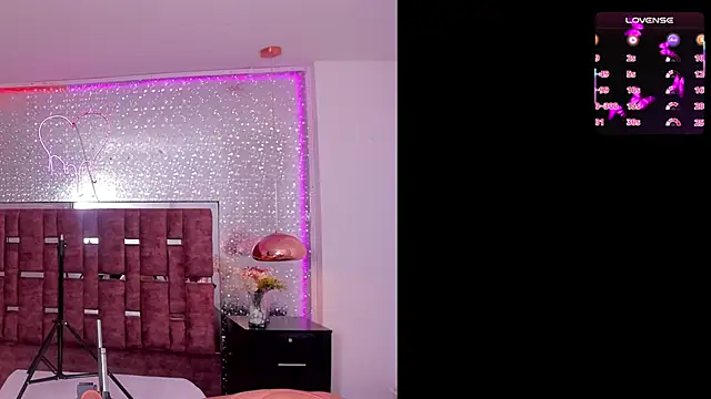 KylieVictoria online show from 11.07.25