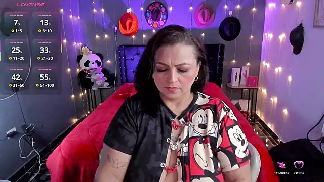 Ivonnee   online show from 11.27.25