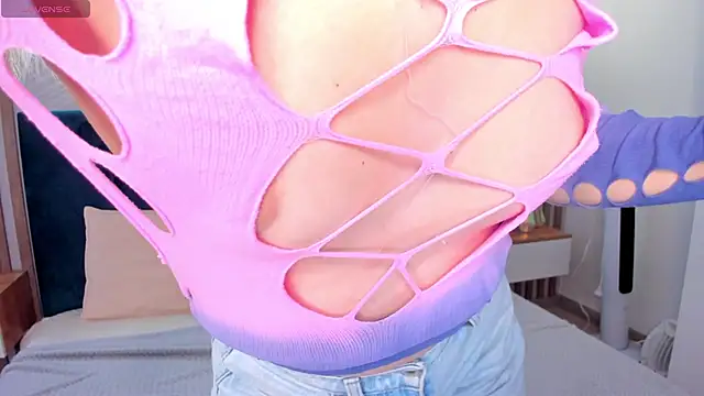 KetrinWhite online show from 11.08.25