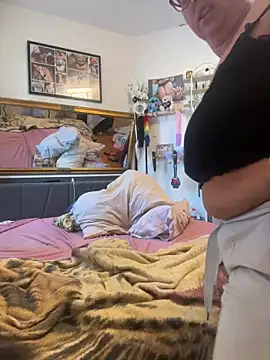 SunshineLexi online show from 04.22.26