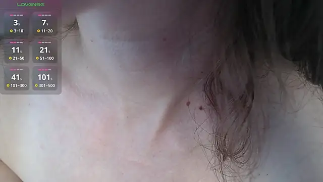 Snapshot of BB_Web chatting on 10.08.25 BB Web online show from 10.08.25