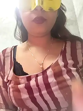 Shanaya Hotty online show from 12.07.24