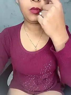 Shanaya Hotty online show from 12.25.24