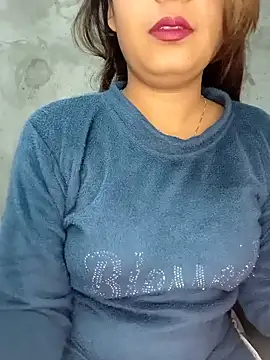 Shanaya Hotty online show from 01.19.25