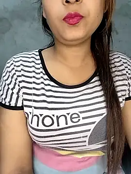 Shanaya Hotty online show from 02.25.25