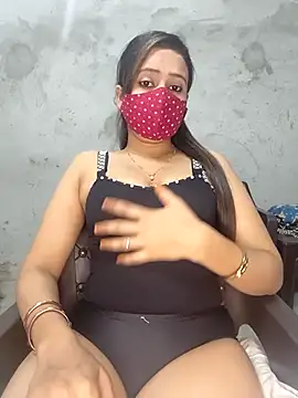 Shanaya Hotty online show from 03.20.25