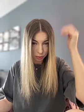 Mia Ethan online show from 05.06.26