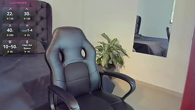  maria foxx  online show from 10.20.25