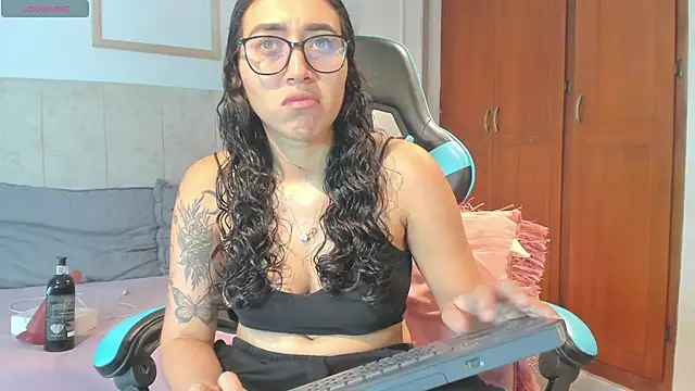  maria foxx  online show from 05.01.26