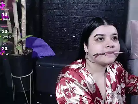 Snapshot of _ValeryStone_ chatting on 10.09.25 ValeryStone online show from 10.09.25