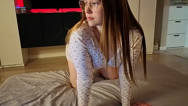 endlesssoffi online show from 10.17.25