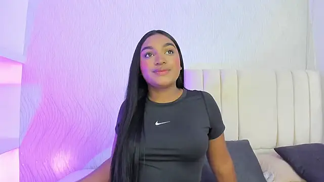 kayna gomez online show from 11.25.25