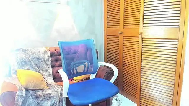 Snapshot of Dylanstonne chatting on 01.15.25 Dylanstonne online show from 01.15.25