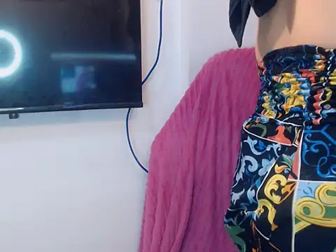 Snapshot of Nathalie_Heartxoxo69 chatting on 05.22.26 Nathalie Heartxoxo69 online show from 05.22.26