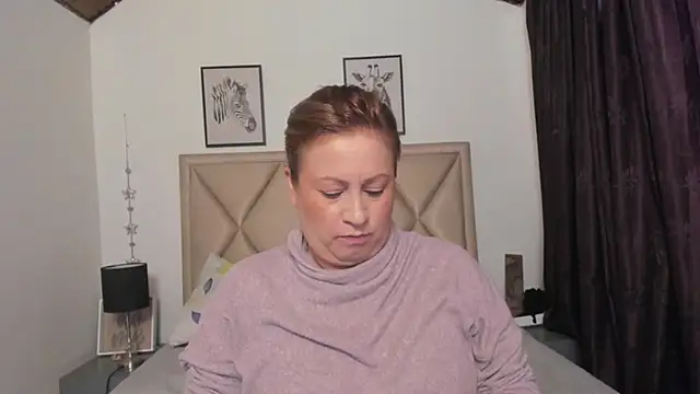 Snapshot of MonyCassius chatting on 06.19.26 MonyCassius online show from 06.19.26