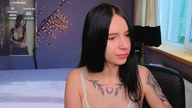 KarolinaBlacks online show from 06.14.26