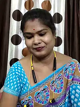 Snapshot of yoursweety09 chatting on 07.24.26 yoursweety09 online show from 07.24.26