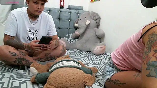 pamelaykamila online show from 11.23.25