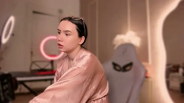 Snapshot of Alisia_Mars chatting on 02.22.25 Alisia Mars online show from 02.22.25