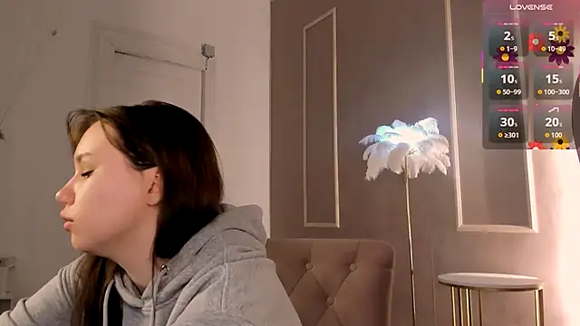 Snapshot of Alisia_Mars chatting on 09.09.25 Alisia Mars online show from 09.09.25