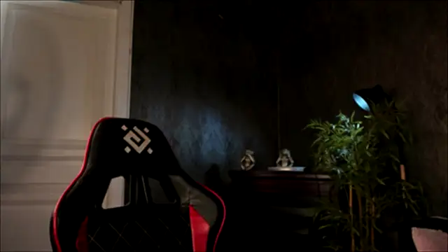 Snapshot of Alisia_Mars chatting on 09.20.25 Alisia Mars online show from 09.20.25