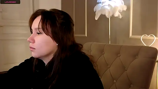 Snapshot of Alisia_Mars chatting on 09.26.25 Alisia Mars online show from 09.26.25