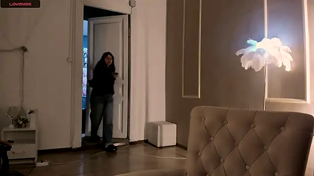 Snapshot of Alisia_Mars chatting on 10.10.25 Alisia Mars online show from 10.10.25