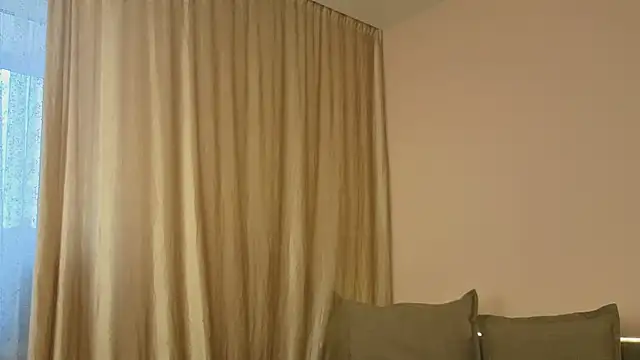 Alisia Mars online show from 04.29.26