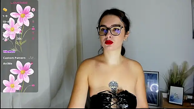 Snapshot of MissJudith chatting on 10.03.25 MissJudith online show from 10.03.25