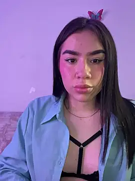 Snapshot of Im_Valen_Cute chatting on 12.30.24 Im Valen Cute online show from 12.30.24