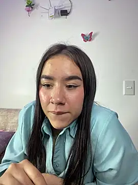 Snapshot of Im_Valen_Cute chatting on 12.31.24 Im Valen Cute online show from 12.31.24