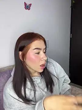 Snapshot of Im_Valen_Cute chatting on 01.14.25 Im Valen Cute online show from 01.14.25