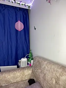 Snapshot of Im_Valen_Cute chatting on 01.18.25 Im Valen Cute online show from 01.18.25