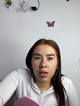 Snapshot of Im_Valen_Cute chatting on 01.20.25 Im Valen Cute online show from 01.20.25