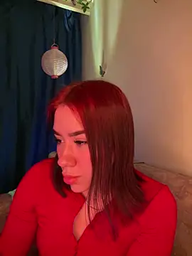 Snapshot of Im_Valen_Cute chatting on 02.01.25 Im Valen Cute online show from 02.01.25