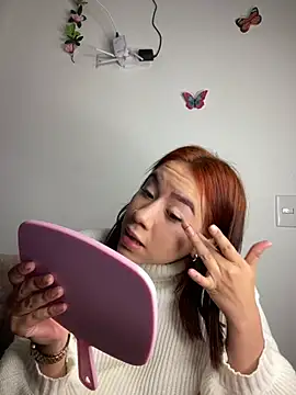 Snapshot of Im_Valen_Cute chatting on 02.04.25 Im Valen Cute online show from 02.04.25